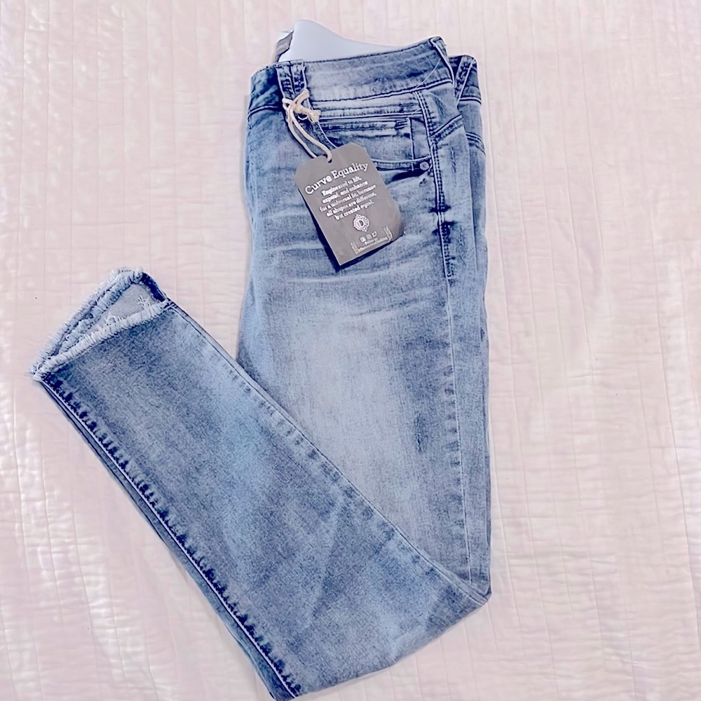 NWT Democracy “Ab Technology” jeans |